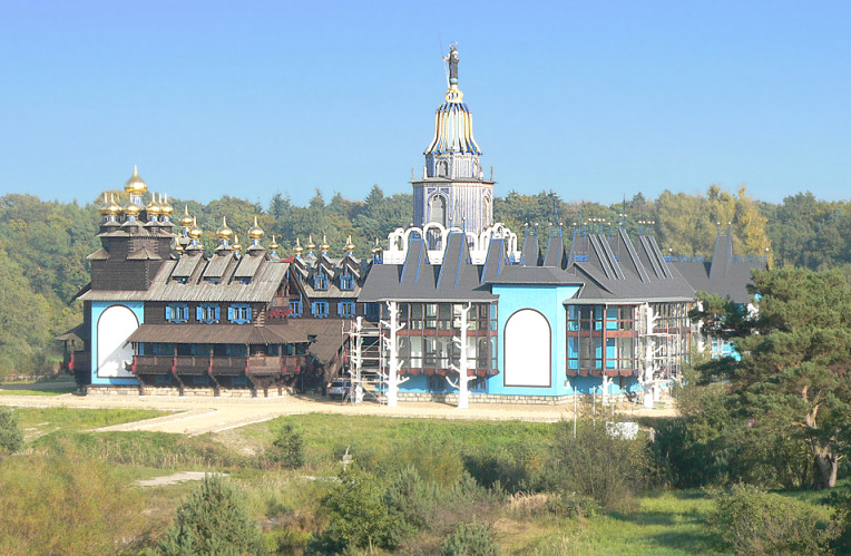 Gebäude des Kulturinstituts Die Brücke in Gifhorn Halteverbot Gebäude des Kulturinstituts Die Brücke in Gifhorn